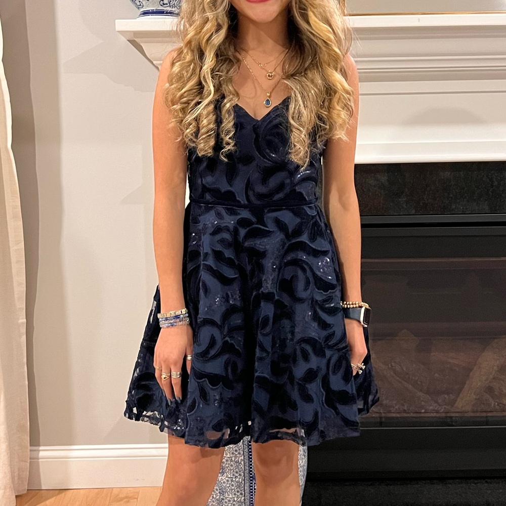 Navy Homecoming Party Dress Size 1/2 - Picture 4 of 7